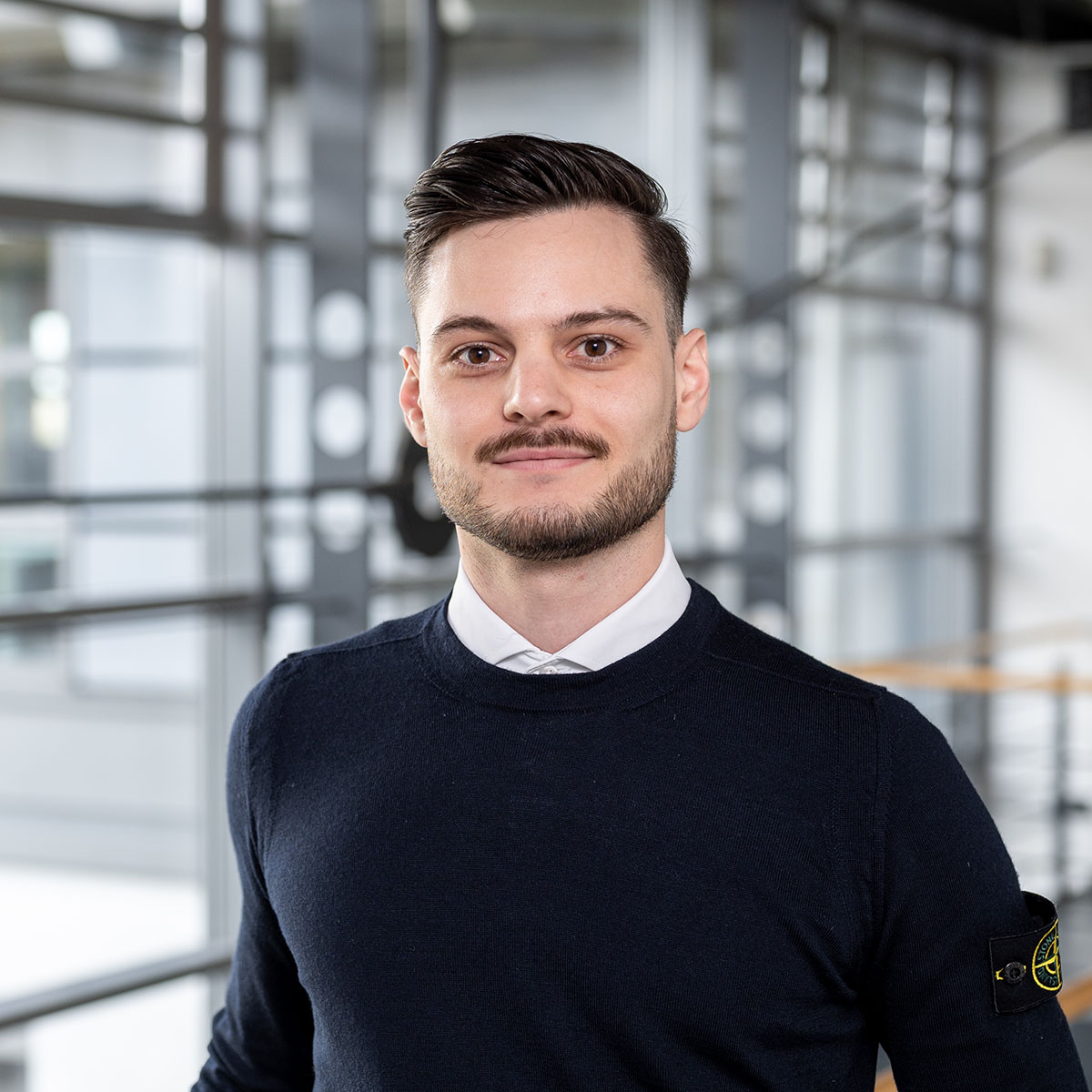 Ein Portrait von Timo Hanf Architekt bei der BFT Planung GmbH