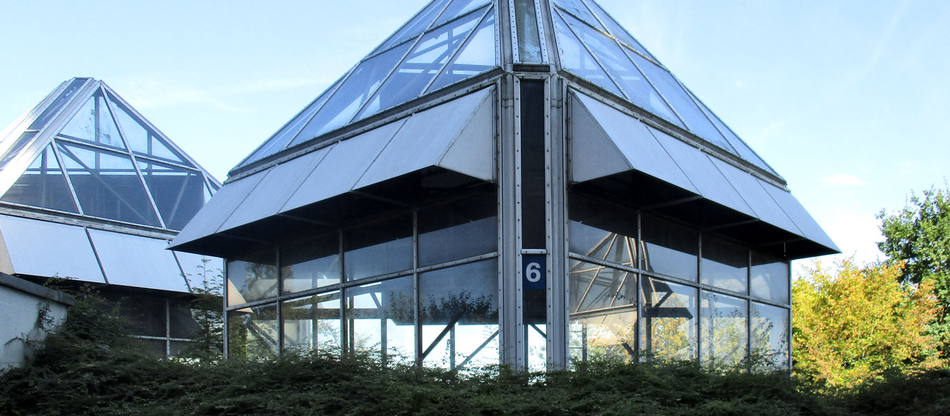 Ein Foto der Systemzentralen der Uniklinik RWTH Aachen von außen fotografiert